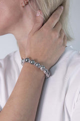 Luxus Armband mit Grauen Tahitiperlen & Seide - TÜTÜ Rockstar Bracelet